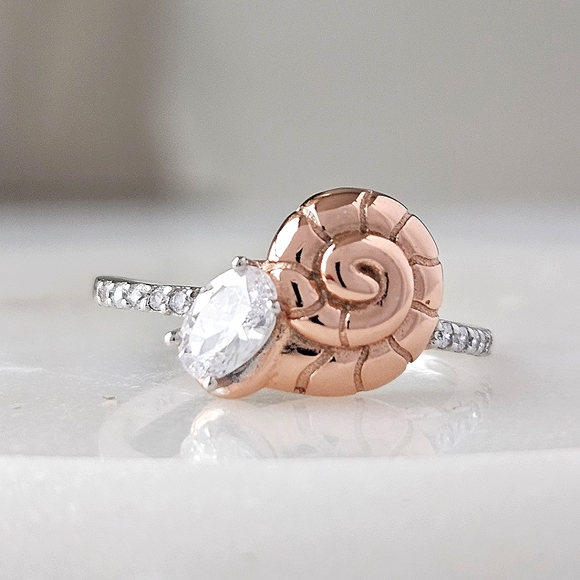 Disney Villians Ursula Conch Seashell ring, 925 Sterling Silver Charmed Aroma - Picture 5 of 7